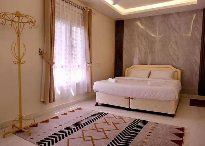 Albustan House