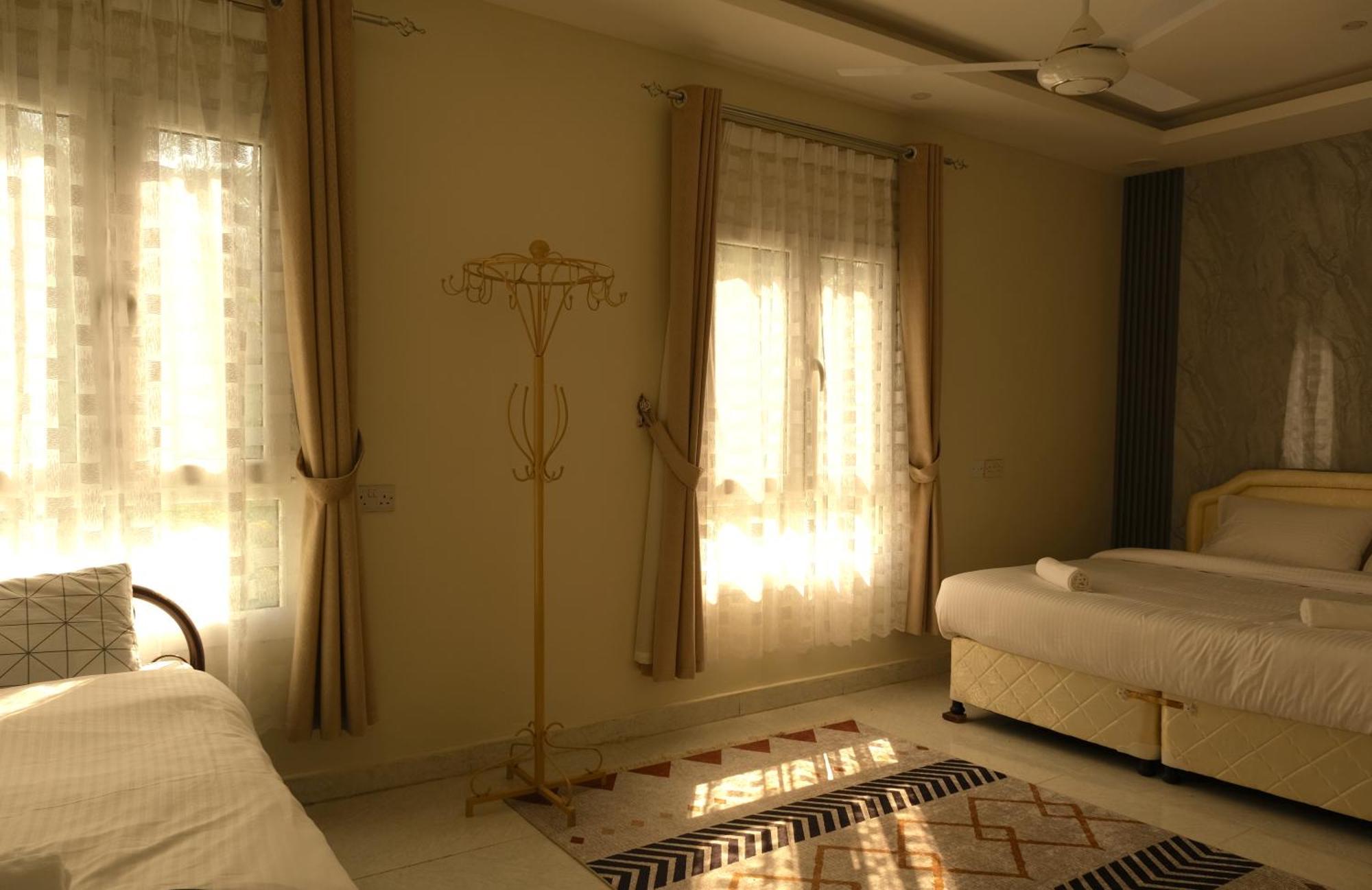 Albustan House Holiday home